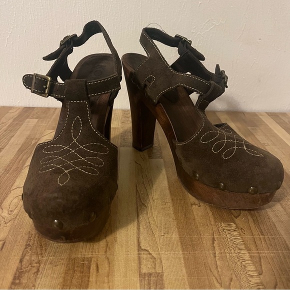 Michael Kors Brown Suede Wooden Platform Strap Ankle Buckle Closure Heels Sz 8M - Picture 1 of 10